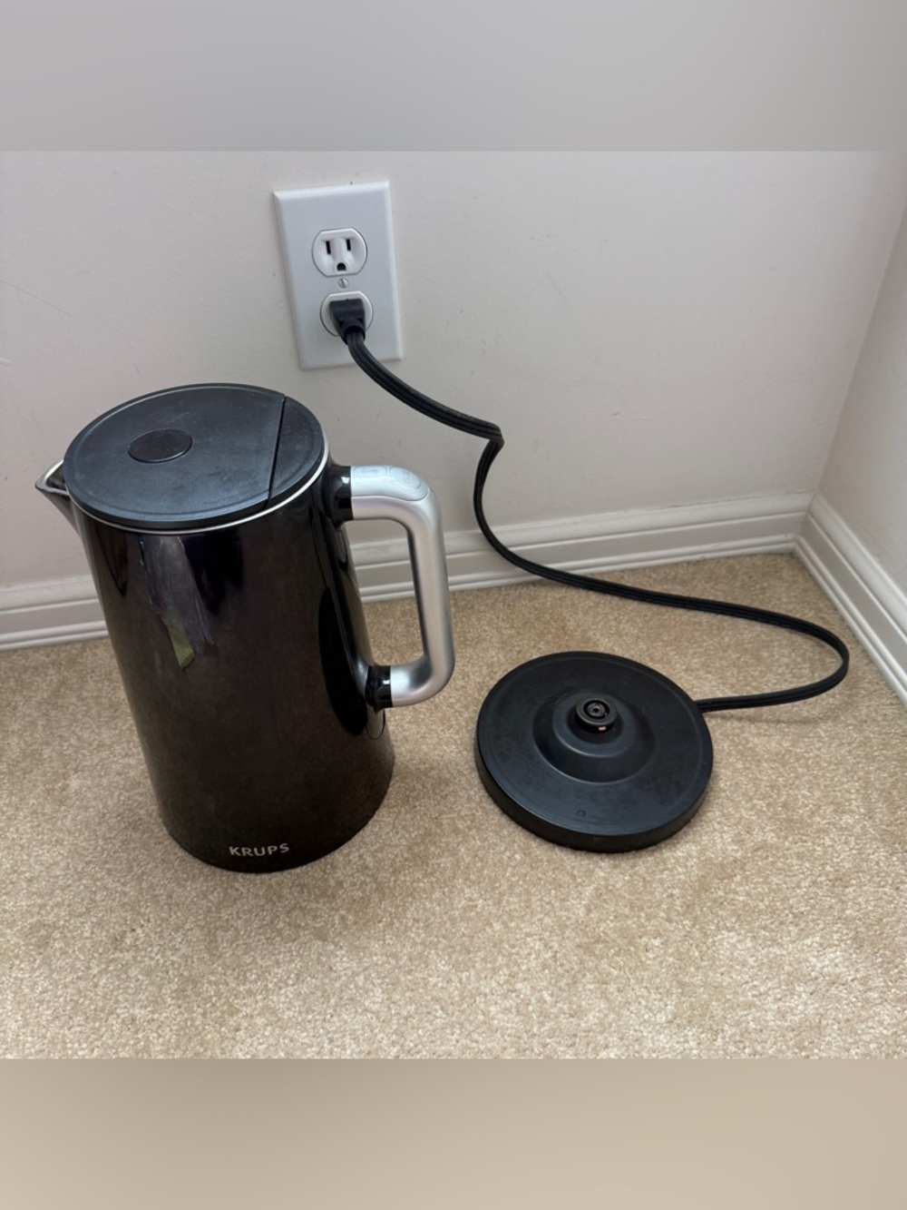 KRUPS Black Electric Kettle with Digital Temperature Display KE07